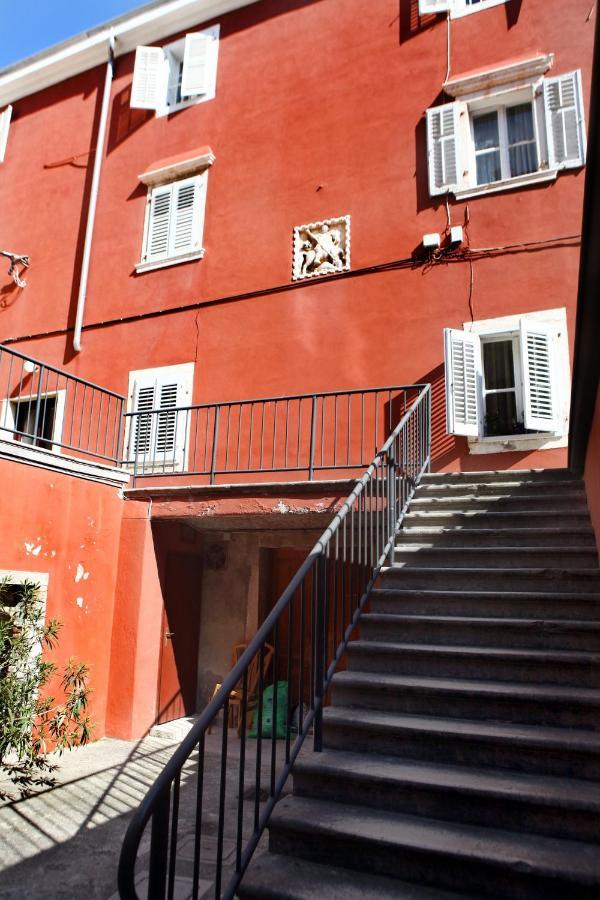 Spacious Piran Central Apartment For 5 Pax Bg Exterior photo