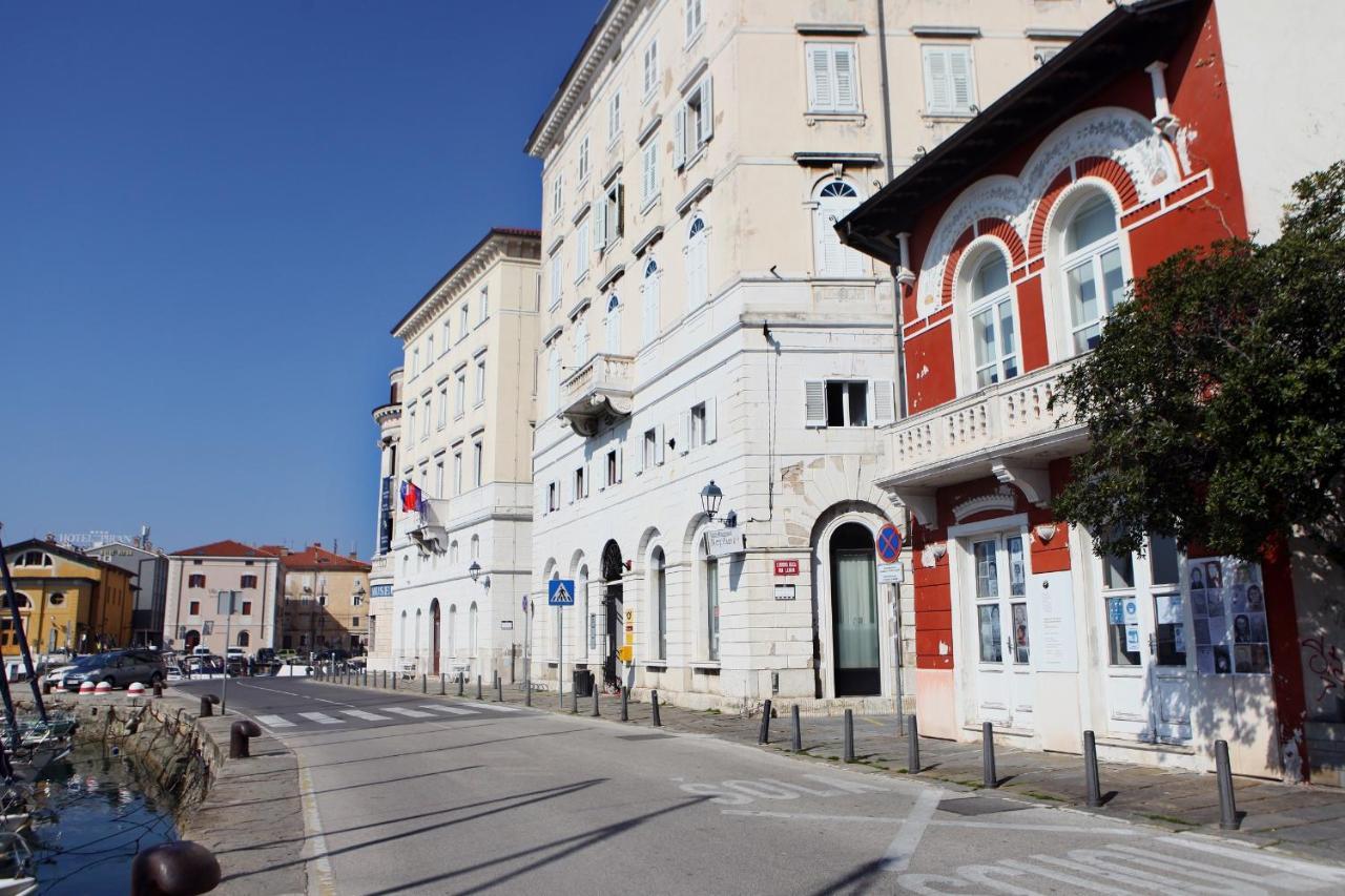 Spacious Piran Central Apartment For 5 Pax Bg Exterior photo